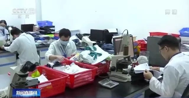 家长注意！这种童装很危险，别买！