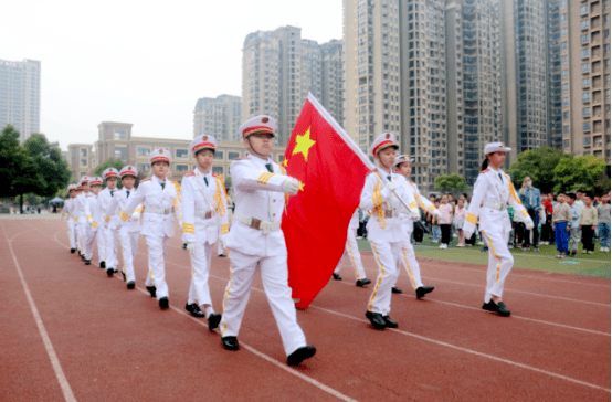 太美了！巨型花篮亮灯……带孩子过个有仪式感的国庆节