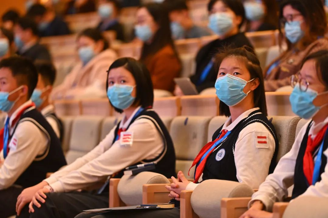 浦江科学大师讲坛在复旦大学开讲