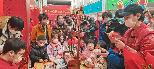 天津第十四届“娃娃庙会”欢乐开启