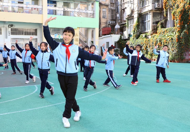 厦门市民立小学：将高甲戏编排成“广播体操”