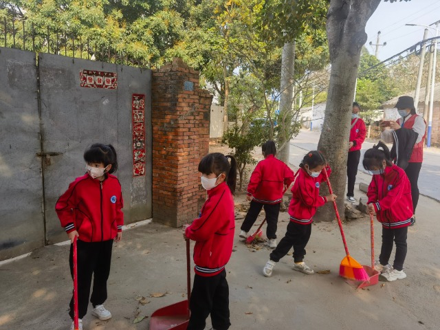 广西北海市海城区向海实验小学：让雷锋精神永驻校园