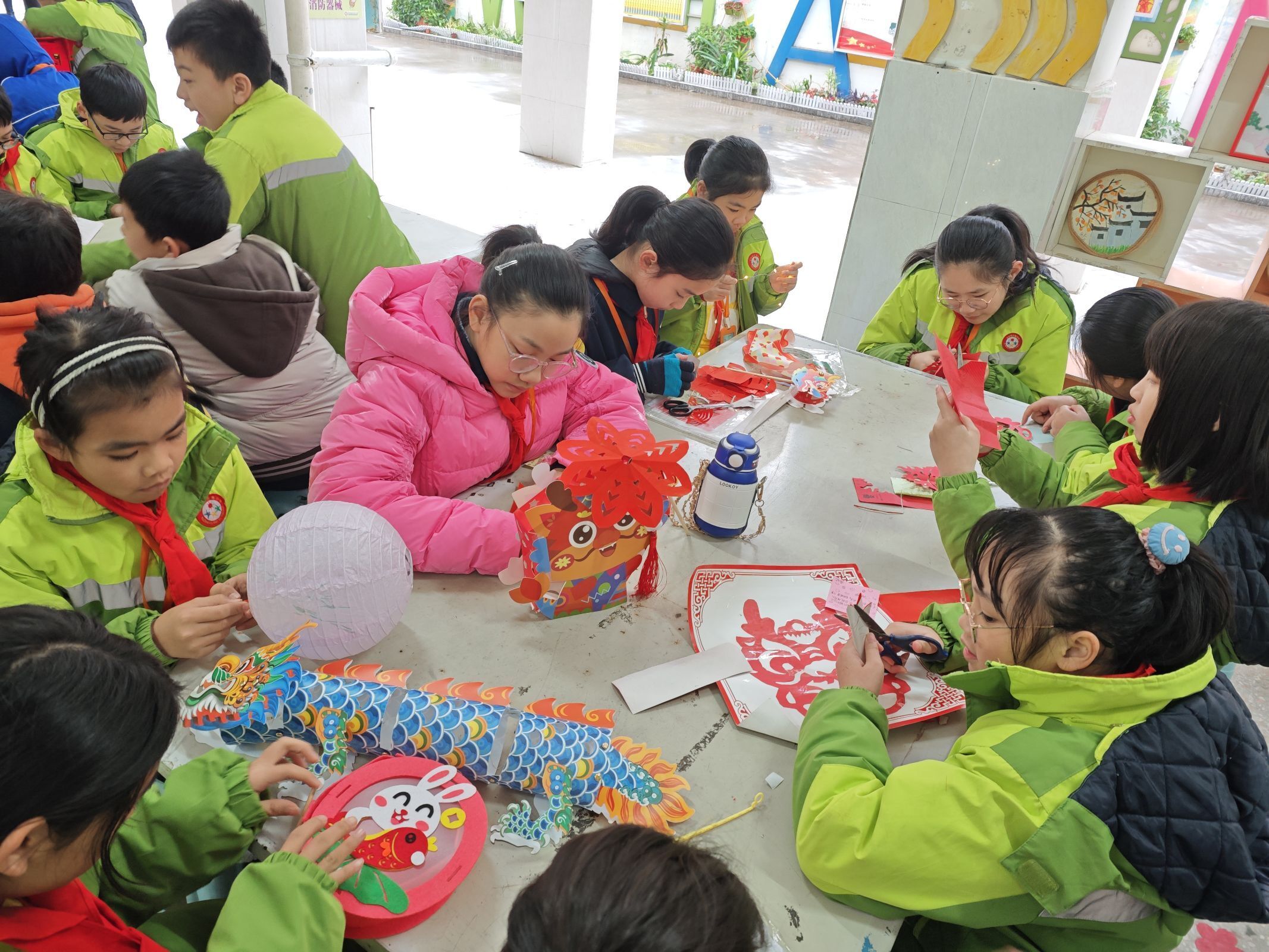广西玉林中小学开学日：元气满满 ，“龙”重启航