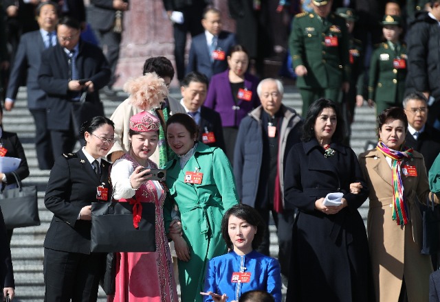 女代表风采
