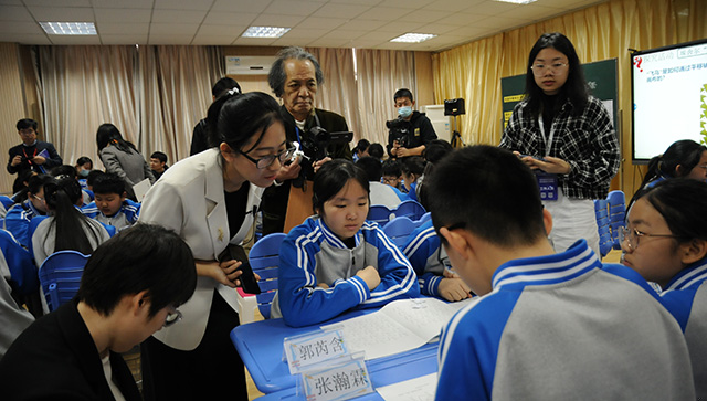 “我发现自己正蜕变为课程的设计者和终身学习者”