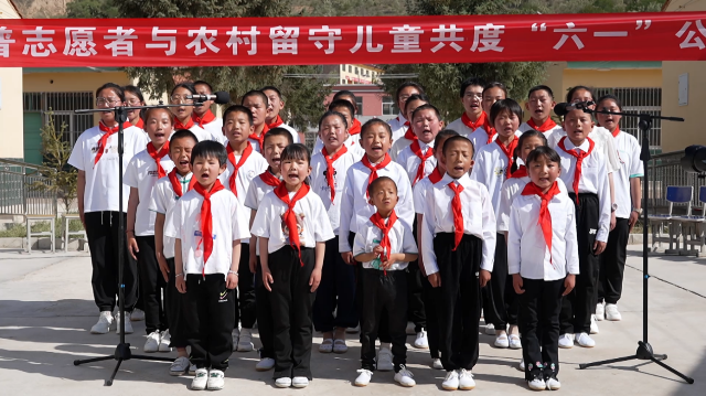 “典耀中华”主题读书行动——“六一”儿童节全国校园节庆日诵读活动举行