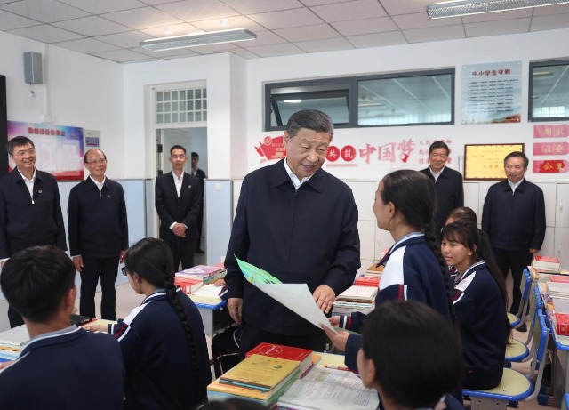 教育援青，点亮学子梦