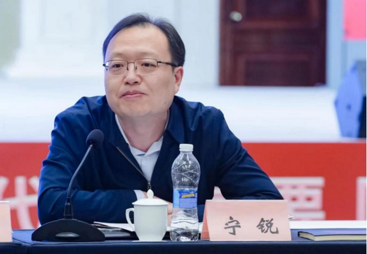 中国职业技术教育学会召开学习教育部贯彻落实习近平总书记给中国国际大学生创新大赛参赛学生代表重要回信精神座谈会